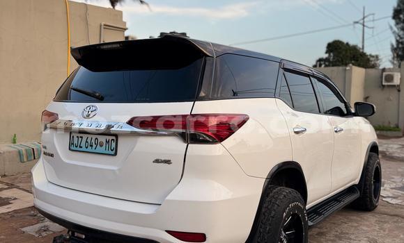 Tenga Tsaru Toyota Fortuner Chena Mota in Maputo in Maputo Tenga Tsaru Toyota Fortuner Chena Mota in Maputo in Maputo