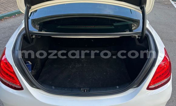 Nunua Ilio tumika Mercedes‒Benz M-Class Nyeupe Gari ndani ya Maputo nchini Maputo Nunua Ilio tumika Mercedes‒Benz M-Class Nyeupe Gari ndani ya Maputo nchini Maputo