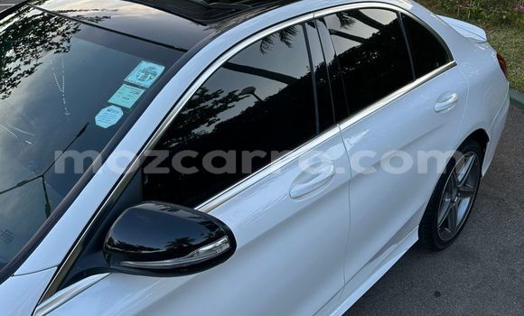 Nunua Ilio tumika Mercedes‒Benz M-Class Nyeupe Gari ndani ya Maputo nchini Maputo Nunua Ilio tumika Mercedes‒Benz M-Class Nyeupe Gari ndani ya Maputo nchini Maputo