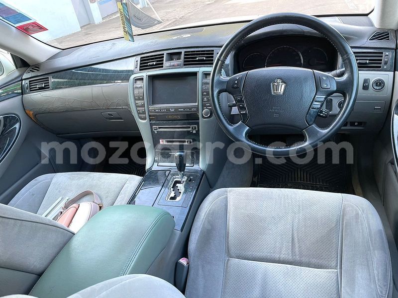 Big with watermark toyota crown maputo maputo 40118