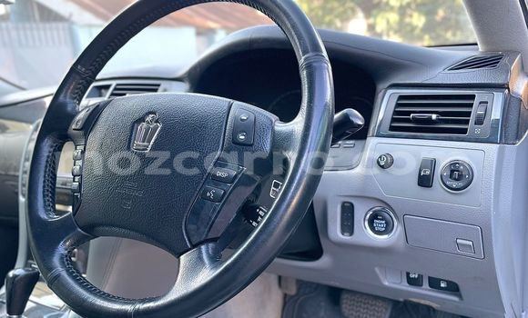 Tenga Tsaru Toyota Crown Chena Mota in Maputo in Maputo Tenga Tsaru Toyota Crown Chena Mota in Maputo in Maputo