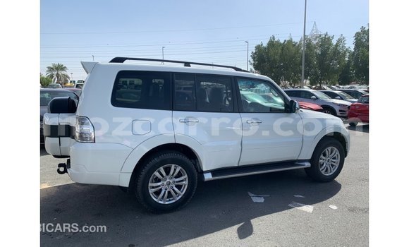 Buy Import Mitsubishi Pajero White Car in Import - Dubai in Cabo Delgado Buy Import Mitsubishi Pajero White Car in Import - Dubai in Cabo Delgado