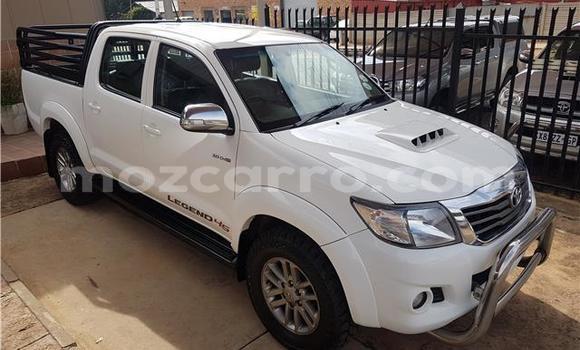 Comprar Usado Toyota Hilux Branco Carro em Maputo em Maputo Comprar Usado Toyota Hilux Branco Carro em Maputo em Maputo