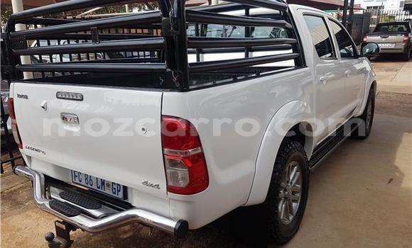Comprar Usado Toyota Hilux Branco Carro em Maputo em Maputo Comprar Usado Toyota Hilux Branco Carro em Maputo em Maputo