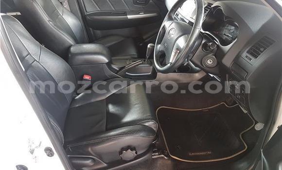Comprar Usado Toyota Hilux Branco Carro em Maputo em Maputo Comprar Usado Toyota Hilux Branco Carro em Maputo em Maputo