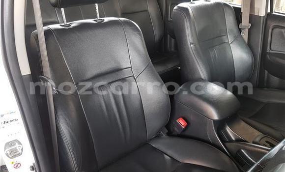Comprar Usado Toyota Hilux Branco Carro em Maputo em Maputo Comprar Usado Toyota Hilux Branco Carro em Maputo em Maputo