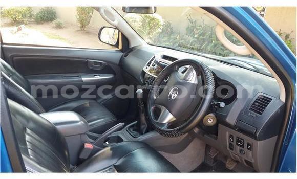 Comprar Usado Toyota Hilux Azul Carro em Maputo em Maputo Comprar Usado Toyota Hilux Azul Carro em Maputo em Maputo
