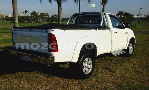 Buy Used Toyota Hilux White Car in Maputo in Maputo Buy Used Toyota Hilux White Car in Maputo in Maputo