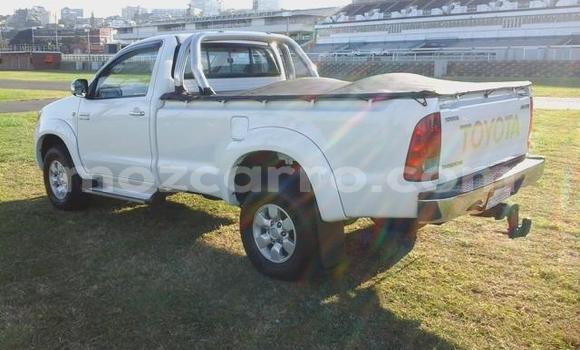 Buy Used Toyota Hilux White Car in Maputo in Maputo Buy Used Toyota Hilux White Car in Maputo in Maputo