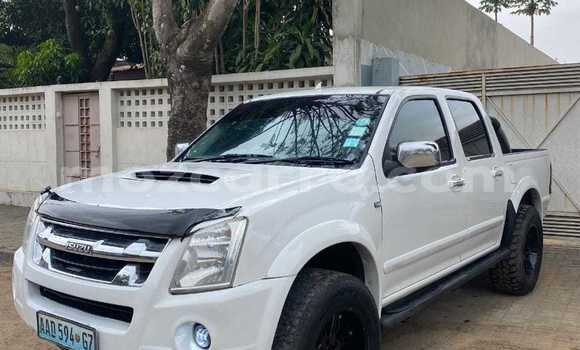 Tenga Tsaru Isuzu KB Chena Mota in Maputo in Maputo Tenga Tsaru Isuzu KB Chena Mota in Maputo in Maputo