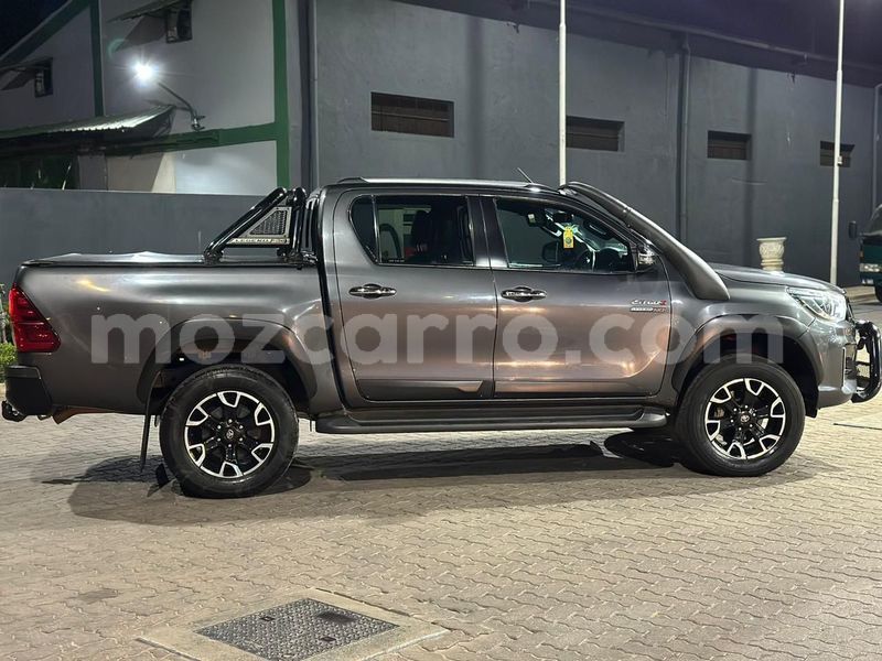 Big with watermark toyota hilux maputo maputo 40173