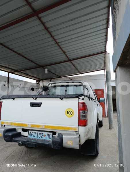 Big with watermark isuzu kb maputo maputo 40174