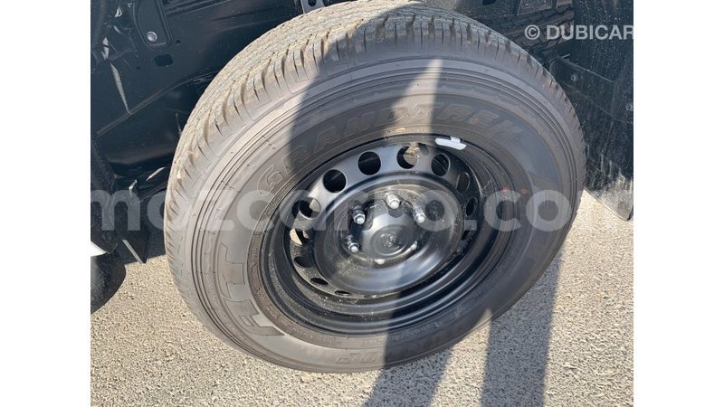 Big with watermark toyota hilux cabo delgado import dubai 6224