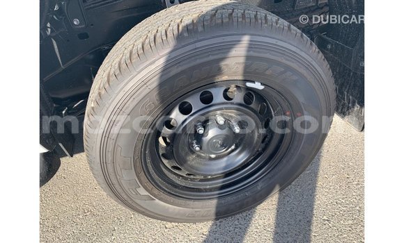 Comprar Importar Toyota Hilux Branco Carro em Import - Dubai em Cabo Delgado Comprar Importar Toyota Hilux Branco Carro em Import - Dubai em Cabo Delgado