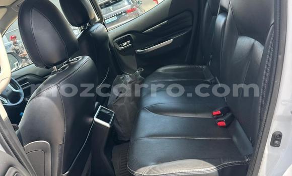 Tenga Tsaru Mitsubishi Triton Chena Mota in Maputo in Maputo Tenga Tsaru Mitsubishi Triton Chena Mota in Maputo in Maputo