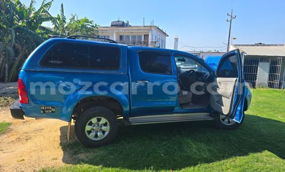 Tenga Tsaru Toyota Hilux Bhuruu Mota in Maputo in Maputo Tenga Tsaru Toyota Hilux Bhuruu Mota in Maputo in Maputo