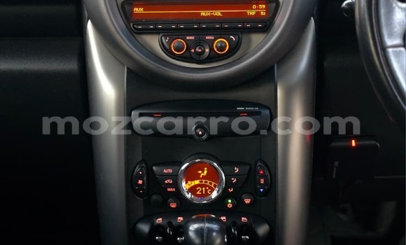 Tenga Tsaru MINI Cooper Sirivha Mota in Maputo in Maputo Tenga Tsaru MINI Cooper Sirivha Mota in Maputo in Maputo