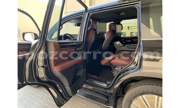Nunua Imported Lexus LX Nyeusi Gari ndani ya Import - Dubai nchini Cabo Delgado Nunua Imported Lexus LX Nyeusi Gari ndani ya Import - Dubai nchini Cabo Delgado