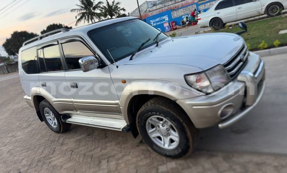 Buy Used Toyota Land Cruiser Prado White Car in Maputo in Maputo Buy Used Toyota Land Cruiser Prado White Car in Maputo in Maputo