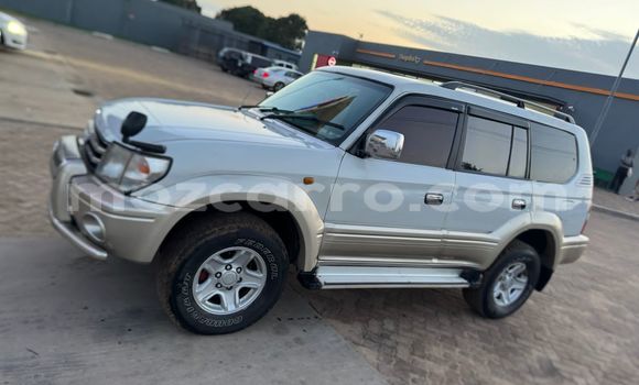 Buy Used Toyota Land Cruiser Prado White Car in Maputo in Maputo Buy Used Toyota Land Cruiser Prado White Car in Maputo in Maputo
