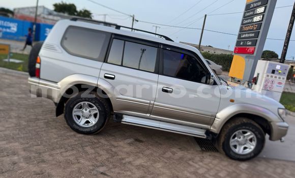 Buy Used Toyota Land Cruiser Prado White Car in Maputo in Maputo Buy Used Toyota Land Cruiser Prado White Car in Maputo in Maputo