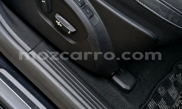 Nunua Ilio tumika Volvo V40 Nyeusi Gari ndani ya Maputo nchini Maputo Nunua Ilio tumika Volvo V40 Nyeusi Gari ndani ya Maputo nchini Maputo