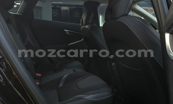 Nunua Ilio tumika Volvo V40 Nyeusi Gari ndani ya Maputo nchini Maputo Nunua Ilio tumika Volvo V40 Nyeusi Gari ndani ya Maputo nchini Maputo