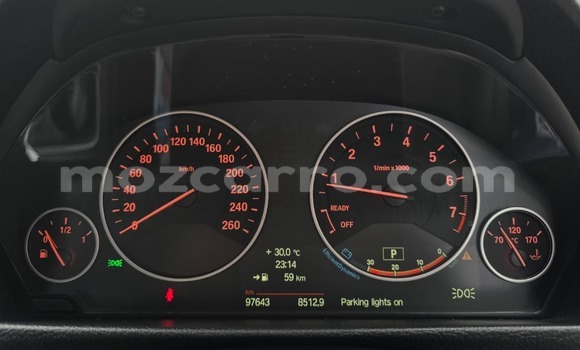 Comprar Usado BMW 3-Series Branco Carro em Maputo em Maputo Comprar Usado BMW 3-Series Branco Carro em Maputo em Maputo