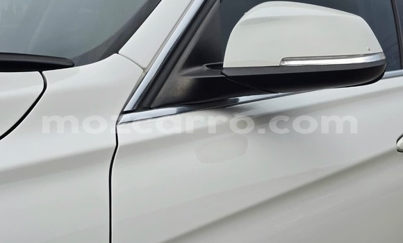Comprar Usado BMW 3-Series Branco Carro em Maputo em Maputo Comprar Usado BMW 3-Series Branco Carro em Maputo em Maputo
