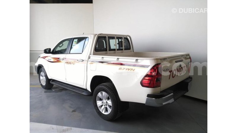 Big with watermark toyota hilux cabo delgado import dubai 6227