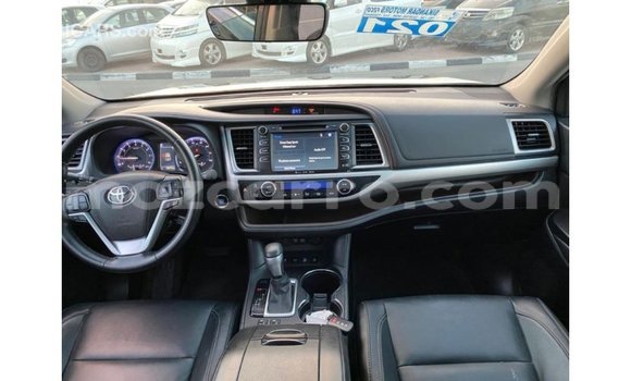 Comprar Importar Toyota Highlander Preto Carro em Import - Dubai em Cabo Delgado Comprar Importar Toyota Highlander Preto Carro em Import - Dubai em Cabo Delgado