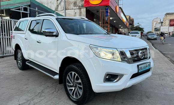 Buy Used Nissan Navara White Car in Maputo in Maputo