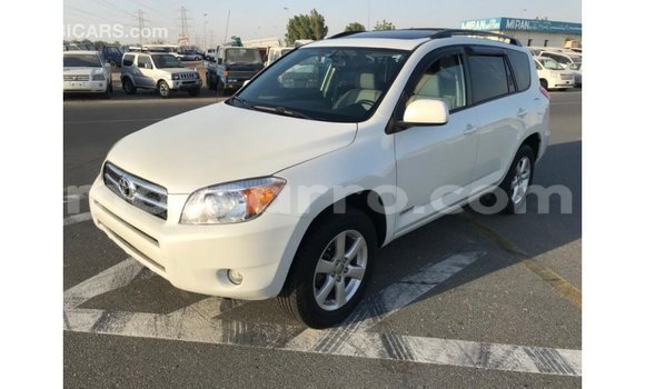 Comprar Importar Toyota 4Runner Branco Carro em Import - Dubai em Cabo Delgado Comprar Importar Toyota 4Runner Branco Carro em Import - Dubai em Cabo Delgado