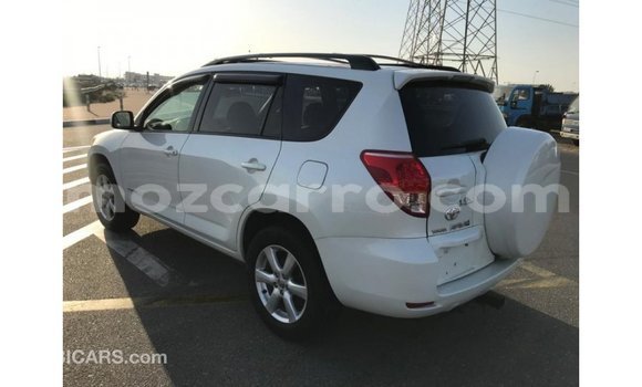 Comprar Importar Toyota 4Runner Branco Carro em Import - Dubai em Cabo Delgado Comprar Importar Toyota 4Runner Branco Carro em Import - Dubai em Cabo Delgado