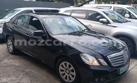 Comprar Usado Mercedes-Benz E-Classe Preto Carro em Maputo em Maputo