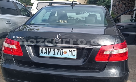 Nunua Ilio tumika Mercedes-Benz E-Classe Nyeusi Gari ndani ya Maputo nchini Maputo Nunua Ilio tumika Mercedes-Benz E-Classe Nyeusi Gari ndani ya Maputo nchini Maputo