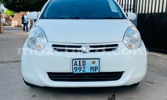 Comprar Usado Toyota Passo Branco Carro em Maputo em Maputo