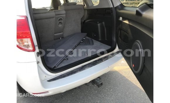 Comprar Importar Toyota 4Runner Branco Carro em Import - Dubai em Cabo Delgado Comprar Importar Toyota 4Runner Branco Carro em Import - Dubai em Cabo Delgado