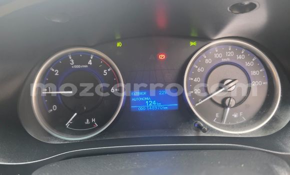 Comprar Usado Toyota Hilux Branco Carro em Maputo em Maputo Comprar Usado Toyota Hilux Branco Carro em Maputo em Maputo