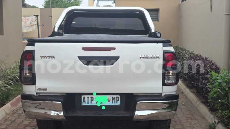 Big with watermark toyota hilux maputo maputo 40272