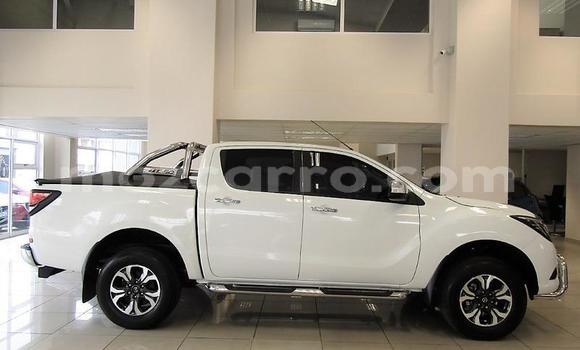Buy Used Mazda BT-50 White Car in Maputo in Maputo Buy Used Mazda BT-50 White Car in Maputo in Maputo