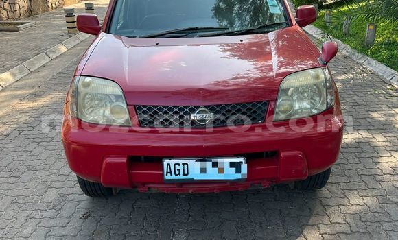 Nunua Ilio tumika Nissan X-Trail Nyekundu Gari ndani ya Maputo nchini Maputo