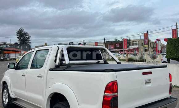 Comprar Usado Toyota Hilux Branco Carro em Maputo em Maputo Comprar Usado Toyota Hilux Branco Carro em Maputo em Maputo
