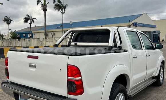 Comprar Usado Toyota Hilux Branco Carro em Maputo em Maputo Comprar Usado Toyota Hilux Branco Carro em Maputo em Maputo