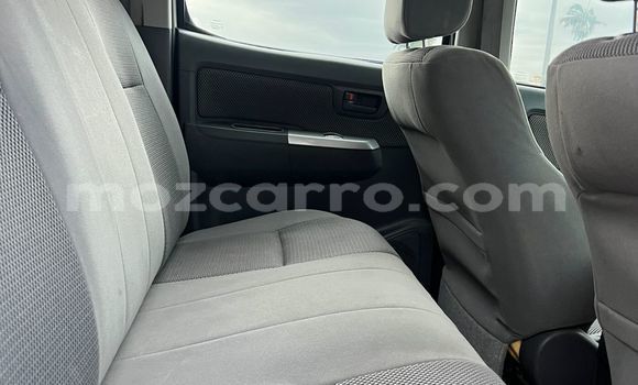 Comprar Usado Toyota Hilux Branco Carro em Maputo em Maputo Comprar Usado Toyota Hilux Branco Carro em Maputo em Maputo