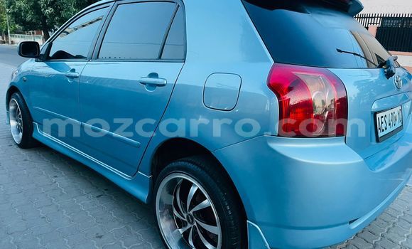 Nunua Ilio tumika Toyota Runx Bluu Gari ndani ya Maputo nchini Maputo