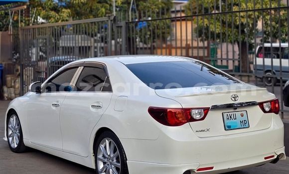 Nunua Ilio tumika Toyota Mark X Nyeupe Gari ndani ya Maputo nchini Maputo Nunua Ilio tumika Toyota Mark X Nyeupe Gari ndani ya Maputo nchini Maputo