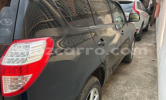 Comprar Usado Toyota Vanguard Verde Carro em Maputo em Maputo Comprar Usado Toyota Vanguard Verde Carro em Maputo em Maputo