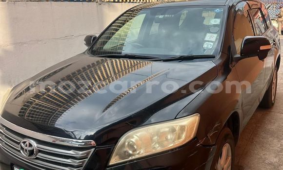 Comprar Usado Toyota Vanguard Verde Carro em Maputo em Maputo Comprar Usado Toyota Vanguard Verde Carro em Maputo em Maputo