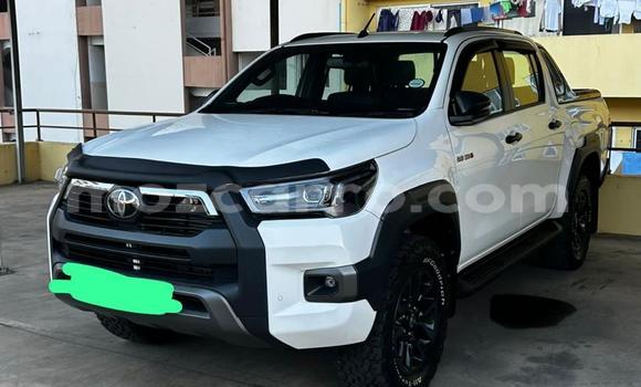 Comprar Novo Toyota Hilux Branco Carro em Maputo em Maputo